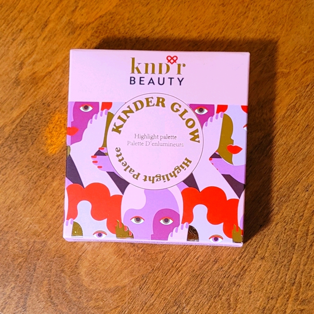 Kinder Glow Highlight Palette